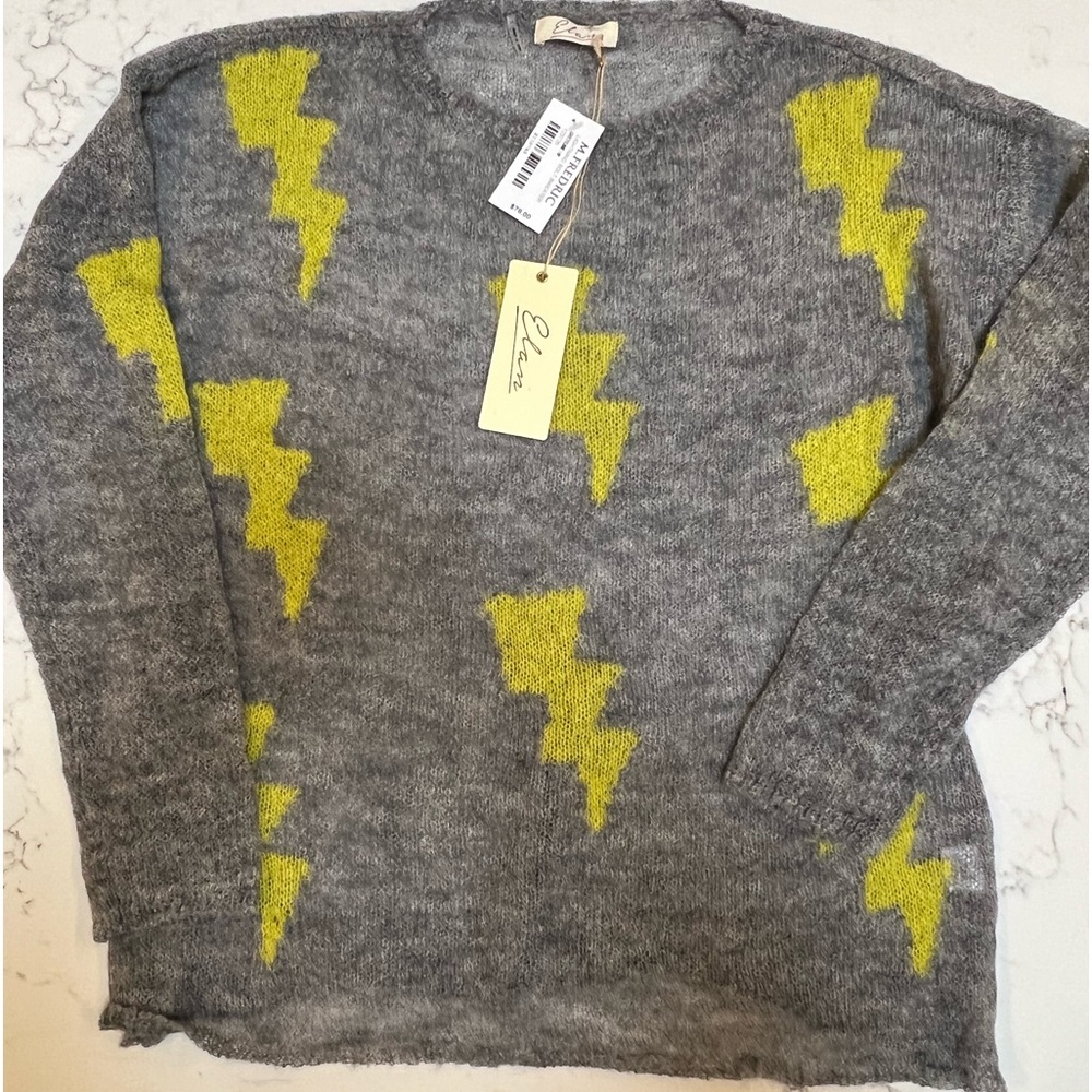 M.Frederic/Elan heather grey sweater with lighting bolts.